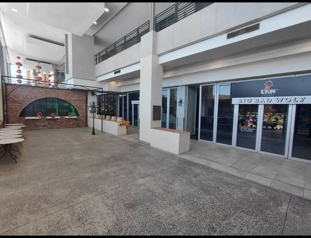426M² RETAIL TO LET IN FOURWAYS